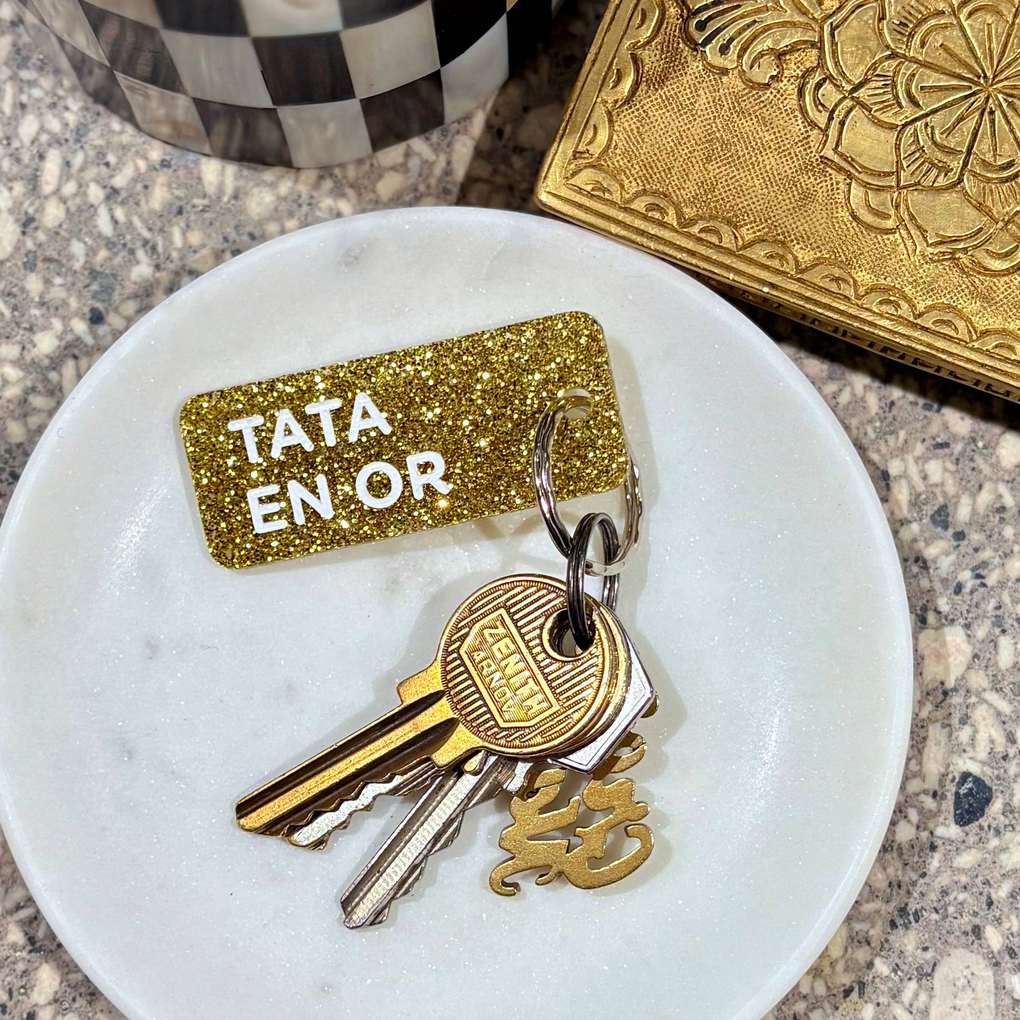 TATA EN OR Porte-clés à paillettes Plus de Love