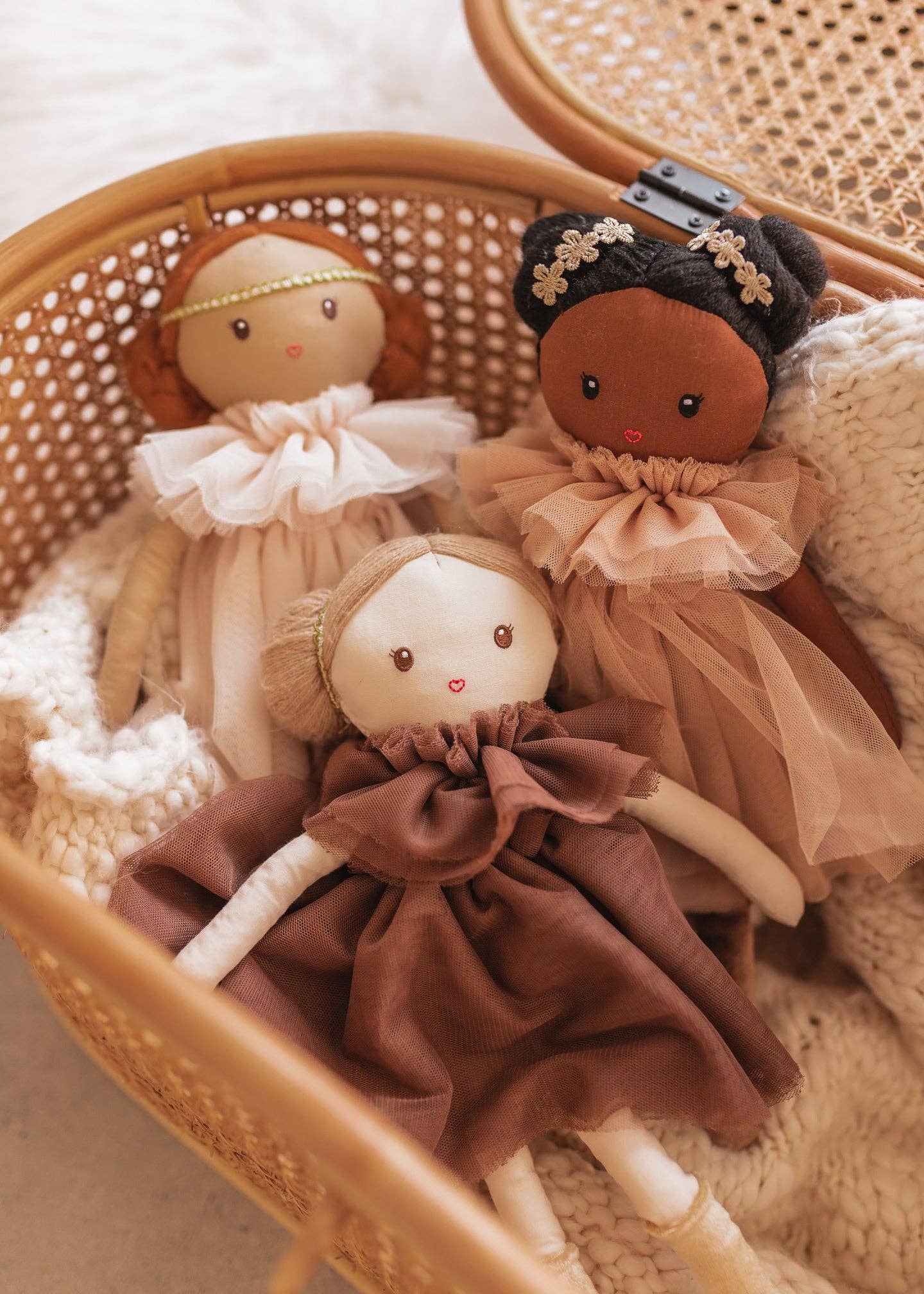 Dollies - Maggie Lu