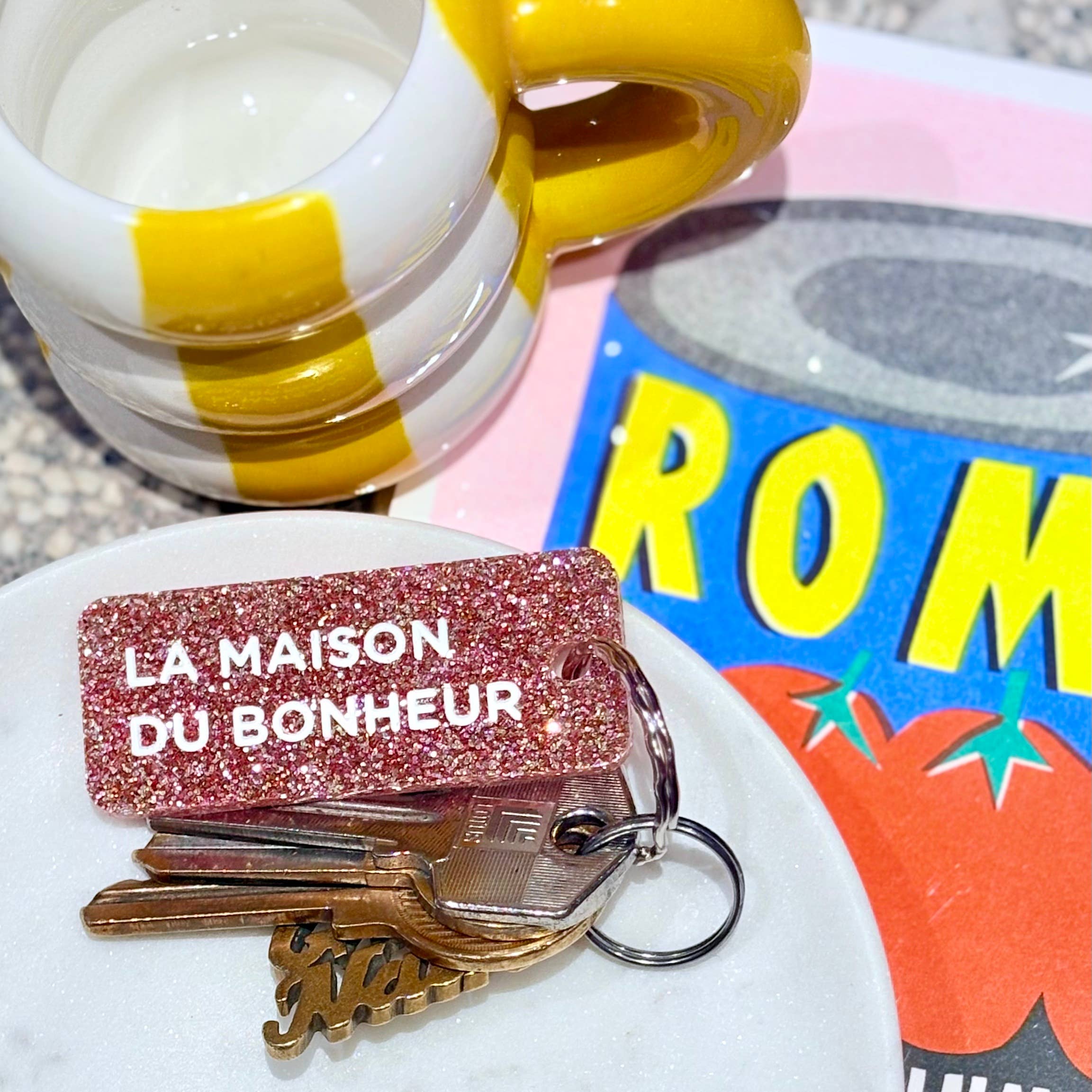 LA MAISON DU BONHEUR Porte-clés à paillettes Plus de Love