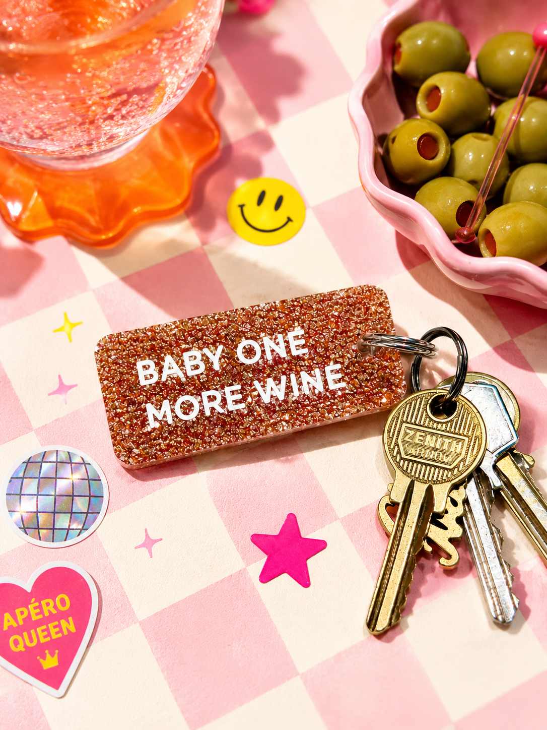 BABY ONE MORE WINE Porte-clés à paillettes Plus de Love