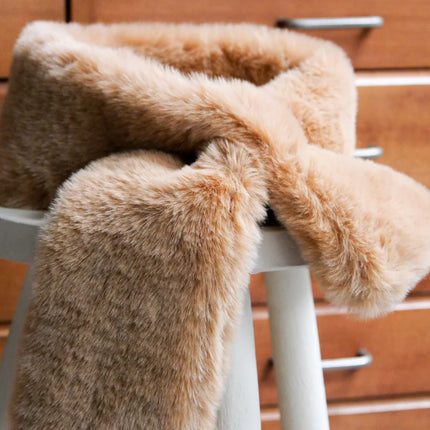 Echarpe à passant en fausse fourrure