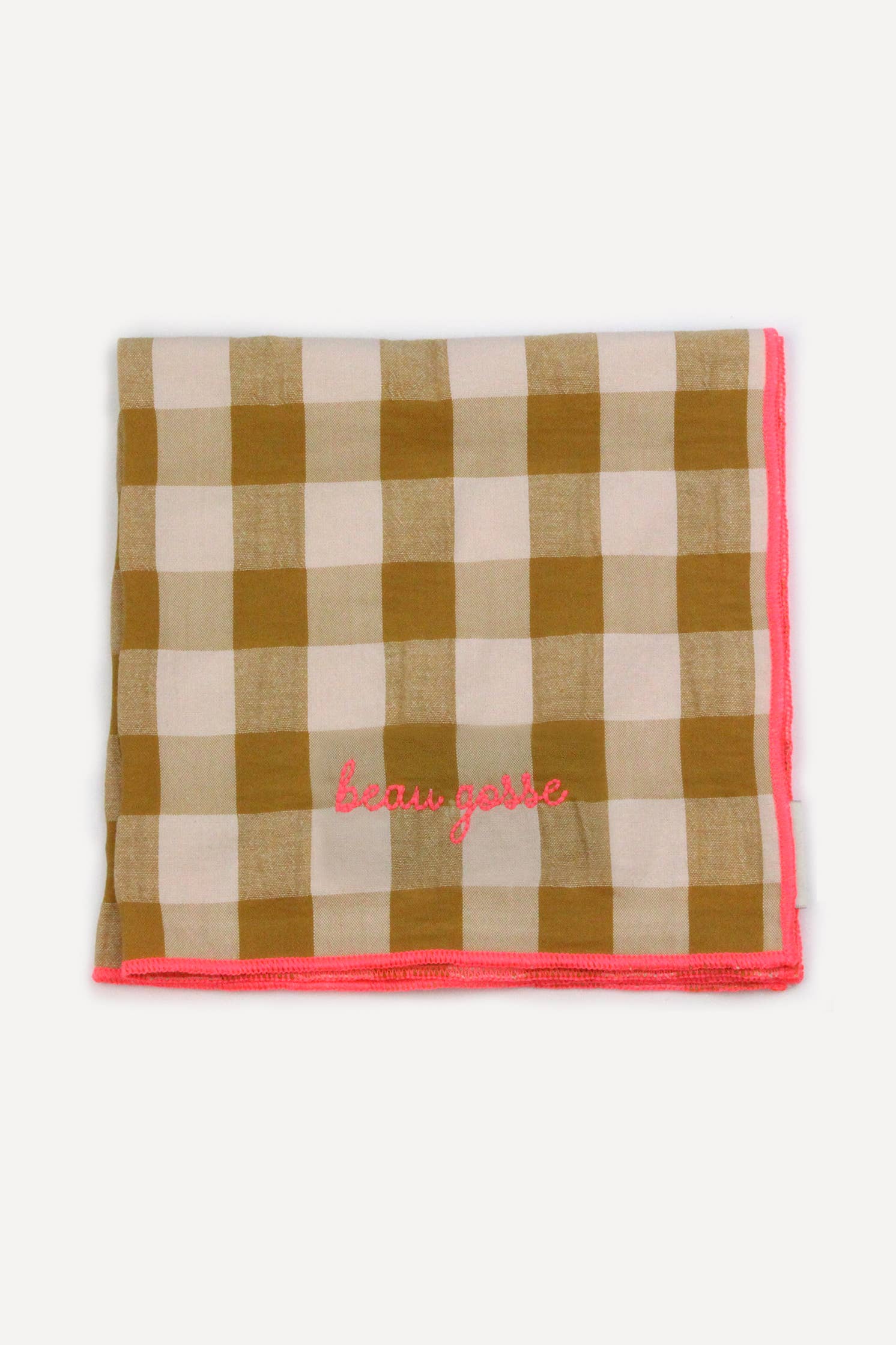 Serviettes de table à carreaux vichy et broderies