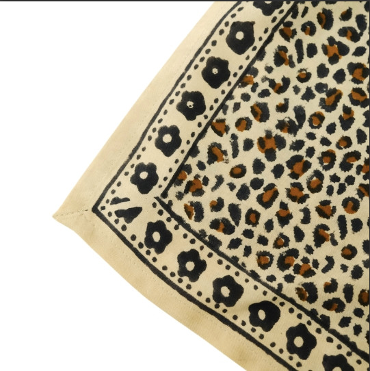 Foulard léopard mon petit indispensable léo beige