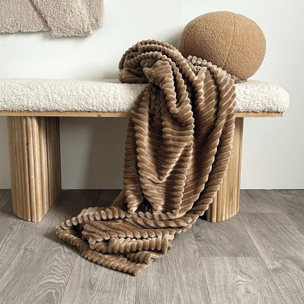 Plaid housy camel
