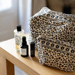Trousse de maquillage léopard beige