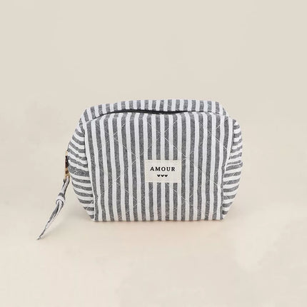 Trousse de toilette Amour et 3 coeurs noir