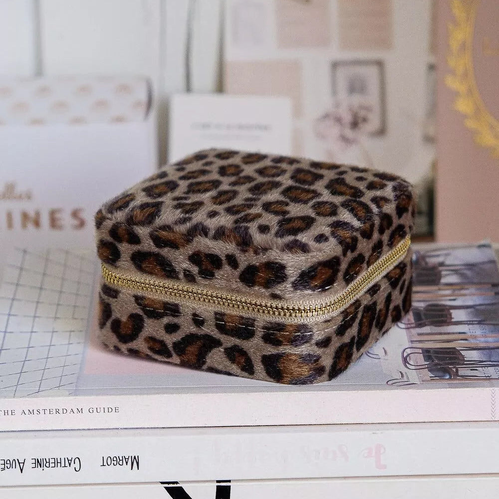 boite a bijoux corinne en leopard