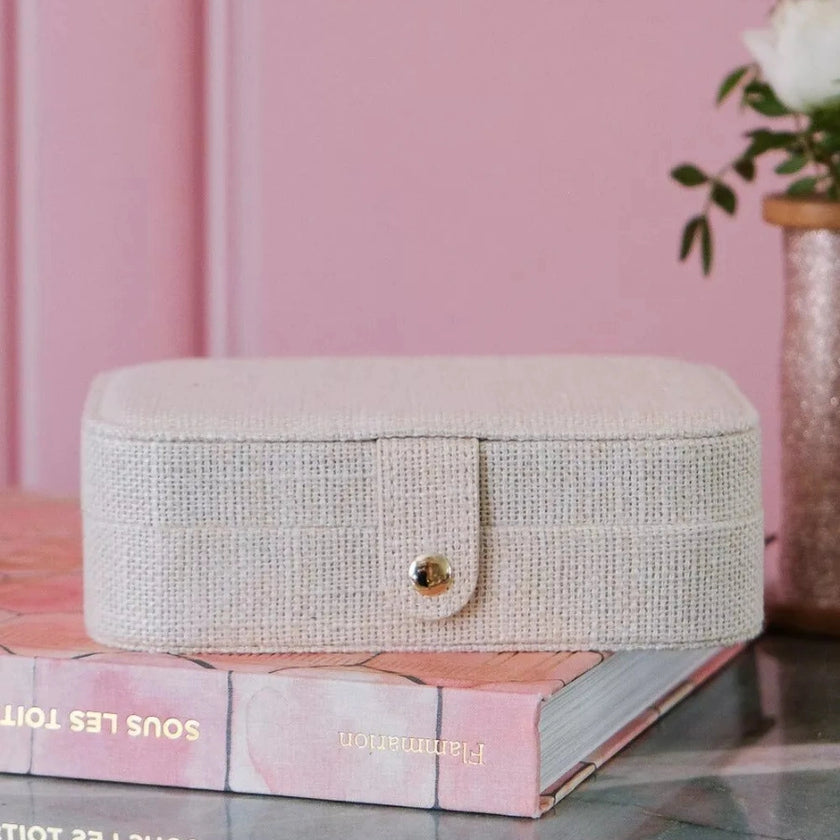 boite a bijoux en lin beige
