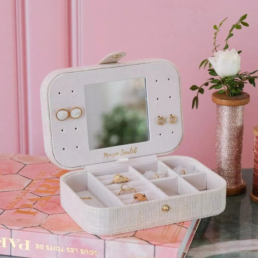 boite a bijoux en lin beige