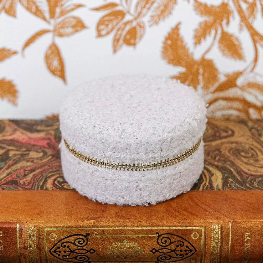boite a bijoux yvonne en moumoute blanc