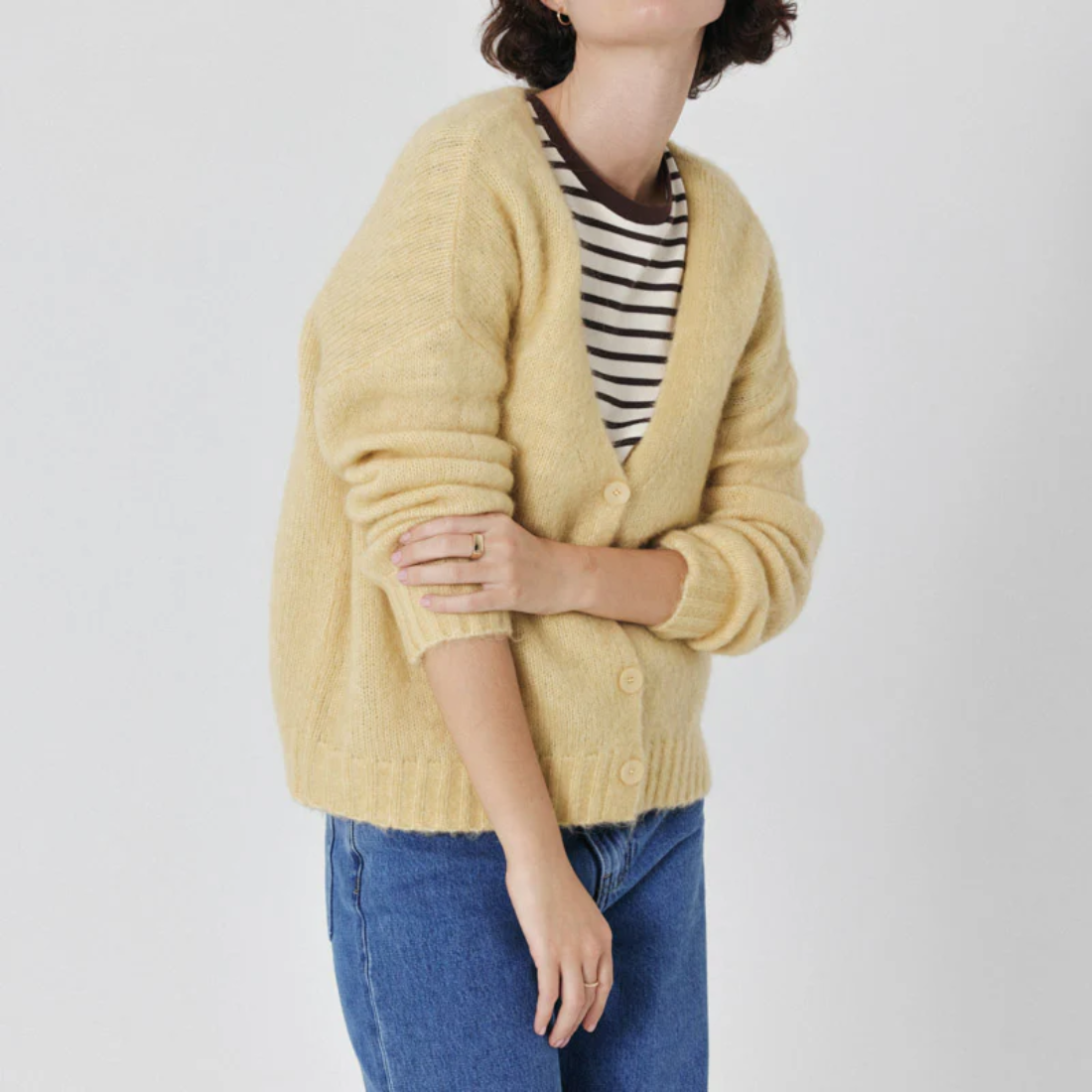 cardigan en maille jaune