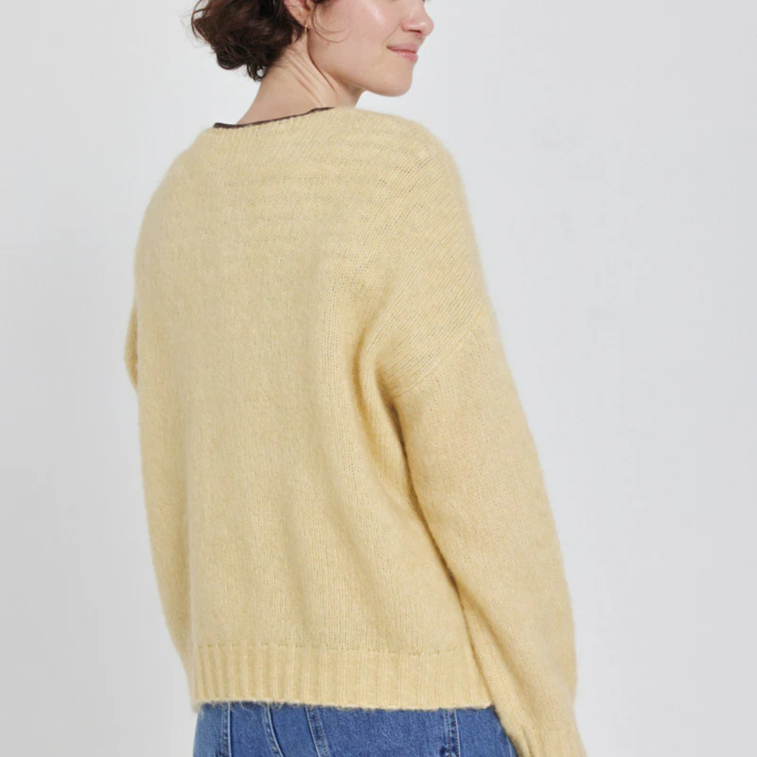 cardigan en maille jaune