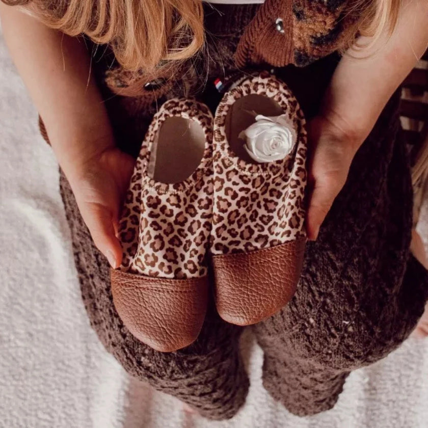 chausson souple léopard