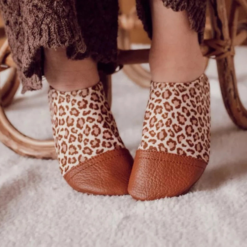 chausson souple léopard