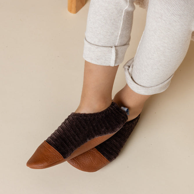 Chaussons velour marron