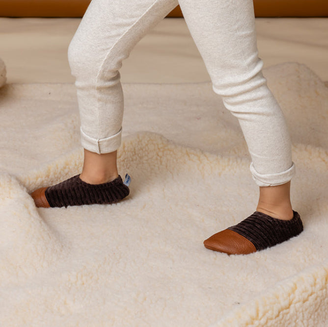 Chaussons velour marron