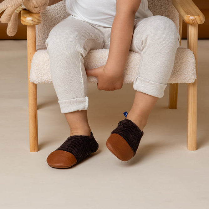 Chaussons velour marron