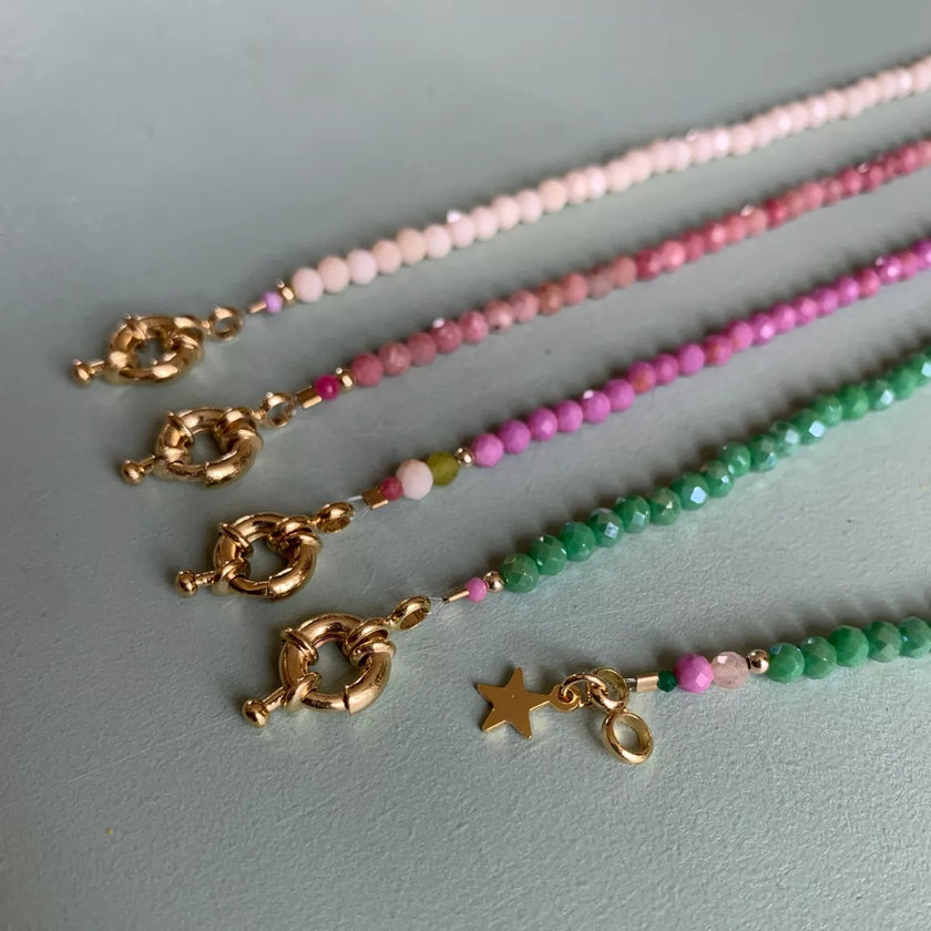 Collier avec fermoir étoile