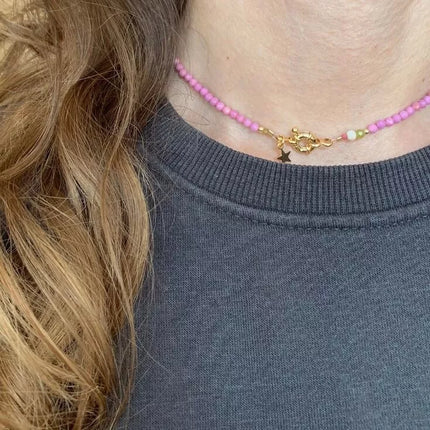 Collier avec fermoir étoile lilas