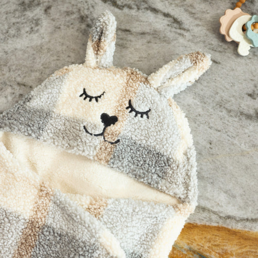 couverture lapin a carreaux 