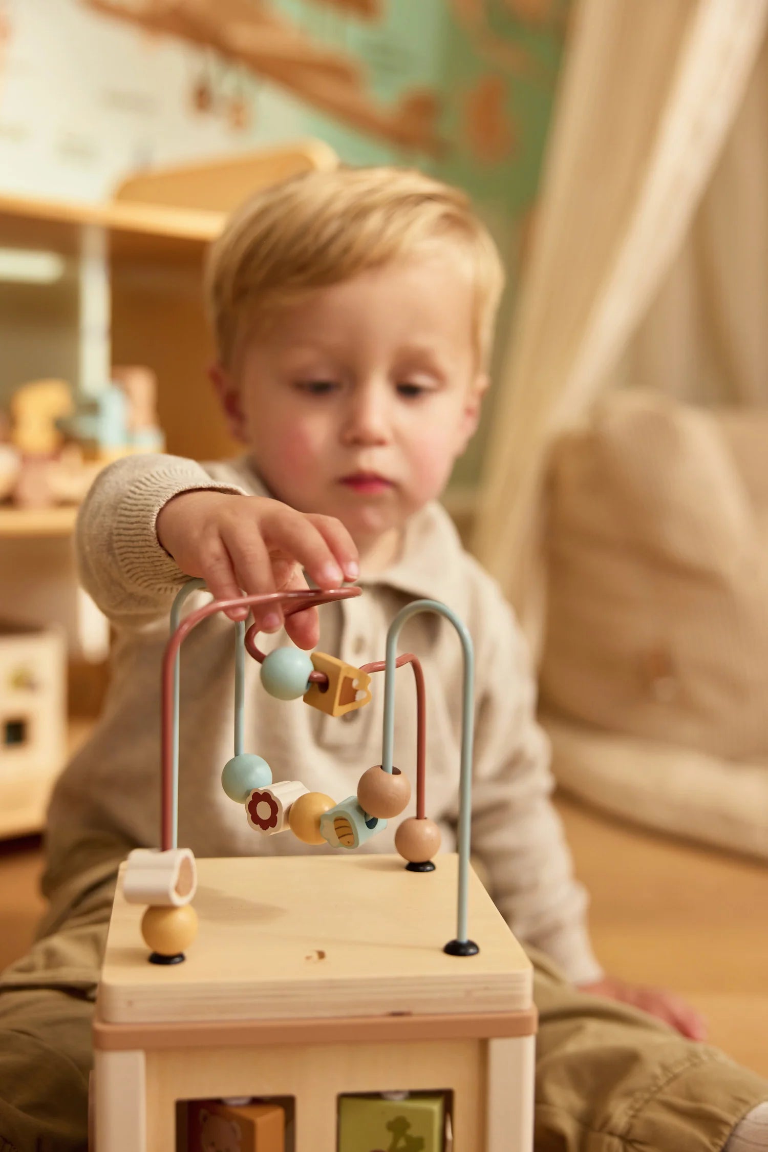 Cube d'activités en bois Jollein