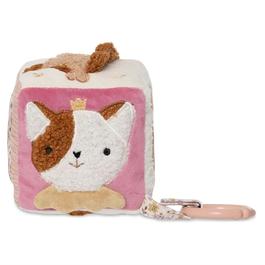 cube d'activité rose et beige