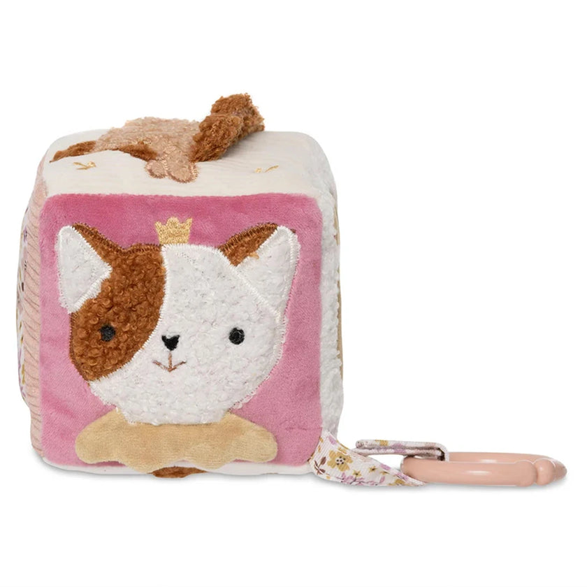 cube d'activité rose et beige