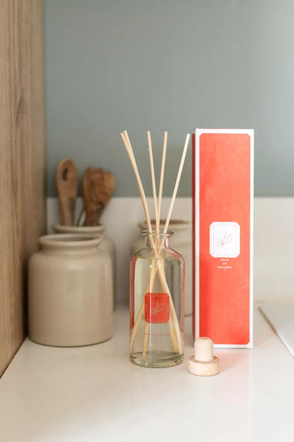 Diffuseur de parfum dans un potager