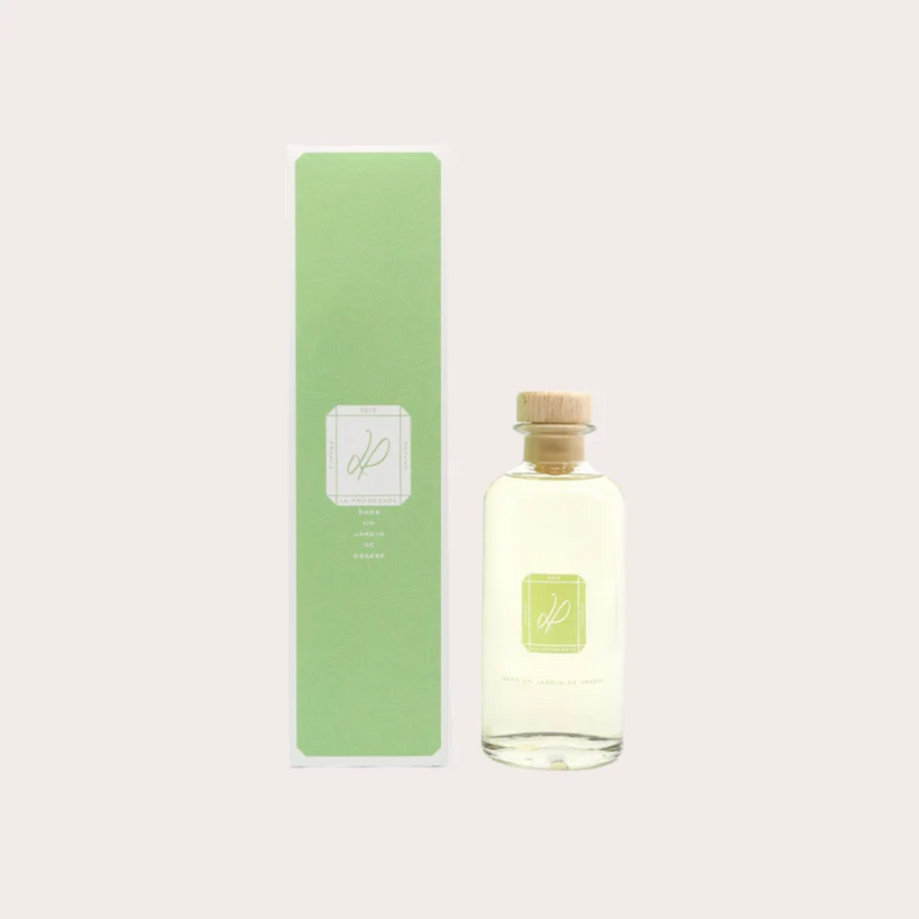 diffuseur dans un jardin de grasse