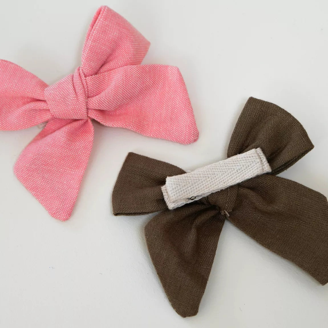 Duo de barrettes gentil coquelicot rose et chocolat 