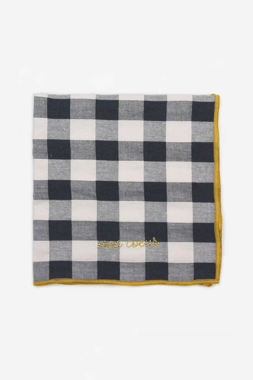 Serviettes de table à carreaux vichy et broderies