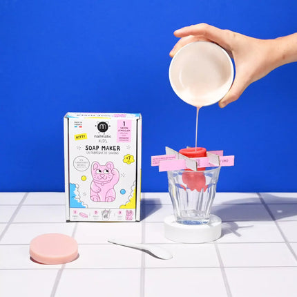 Fabrique de savon chat