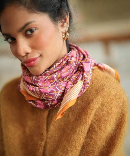 Foulard grand format Pia Prune Bellemme