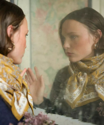 Grand foulard scarlett gold Bellemme