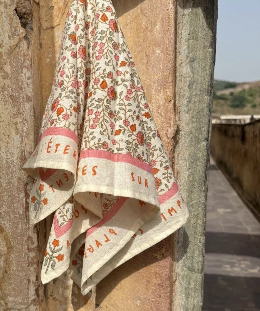 Petit foulard rosa sorbet d'été bellemme