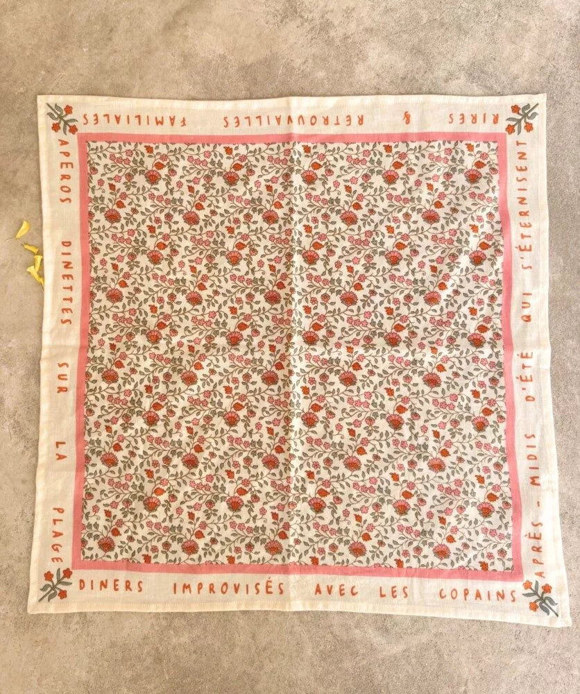 Petit foulard rosa sorbet d'été bellemme
