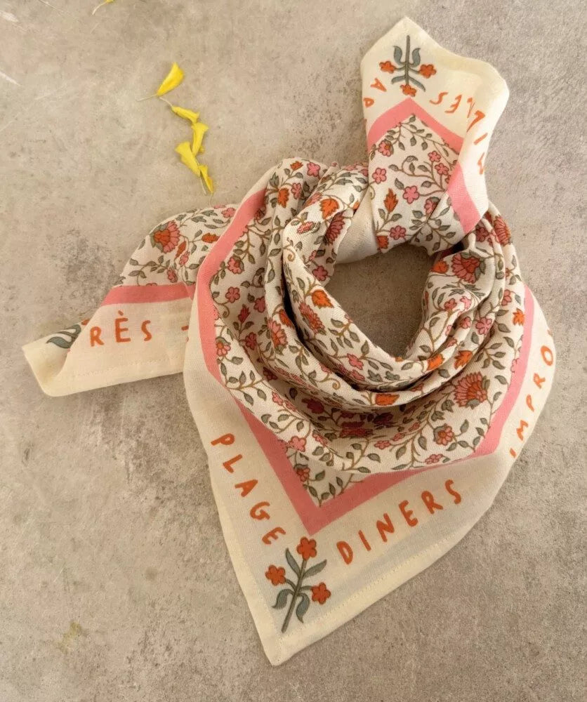 Petit foulard rosa sorbet d'été bellemme