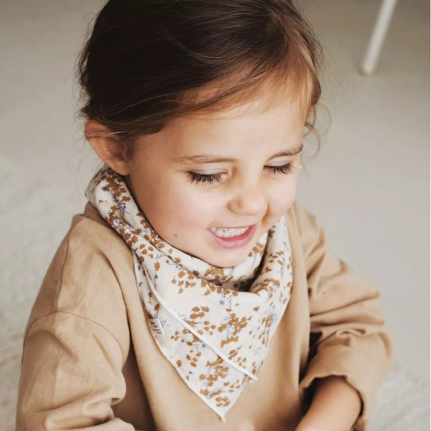 foulard fleuri 