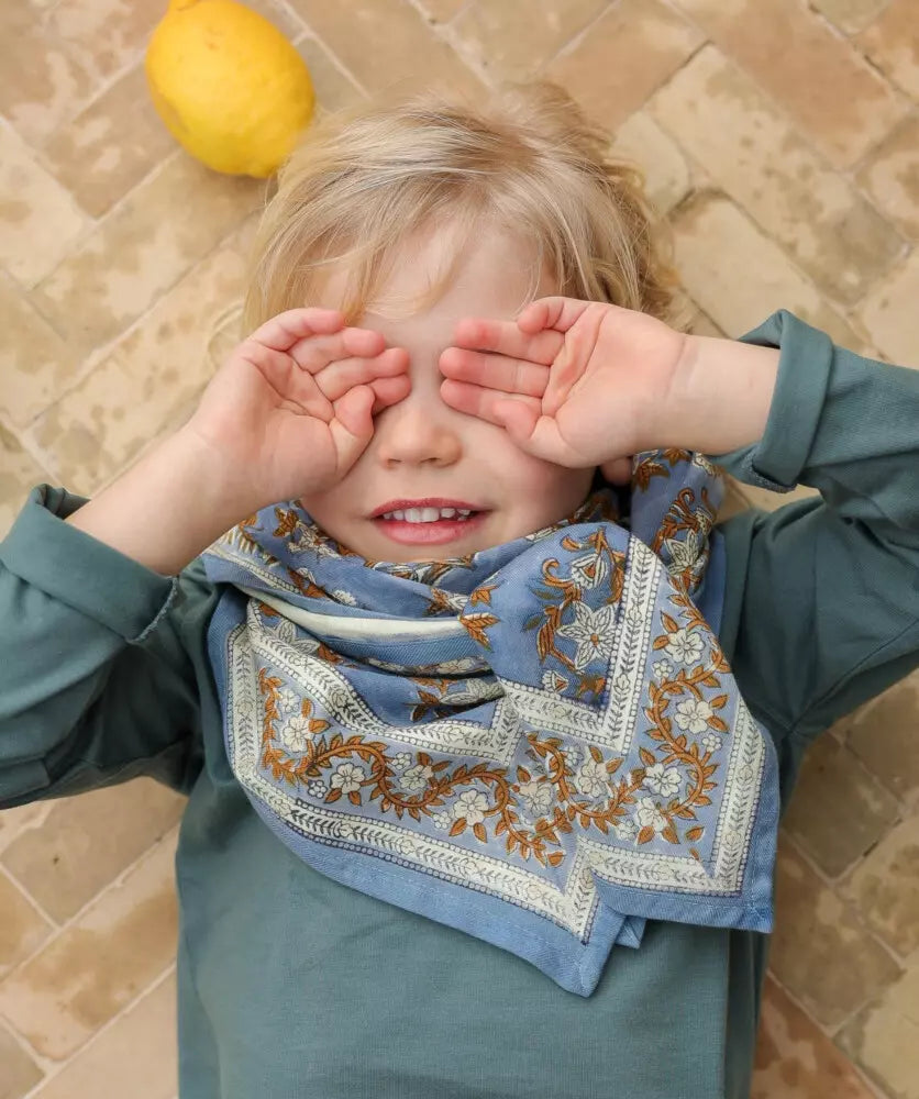 Grand foulard bellemme jasmine bleu orage