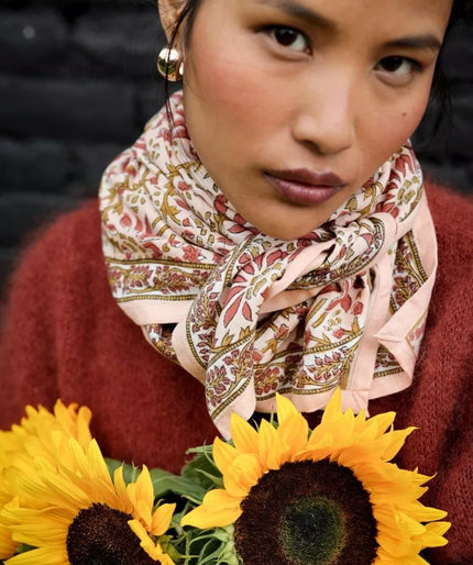 Grand foulard rose poudré
