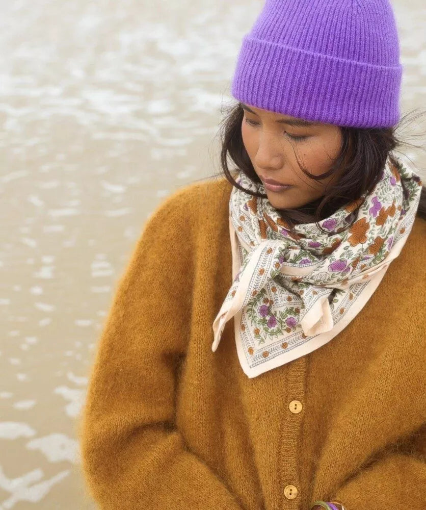 Foulard violet rouge et vert