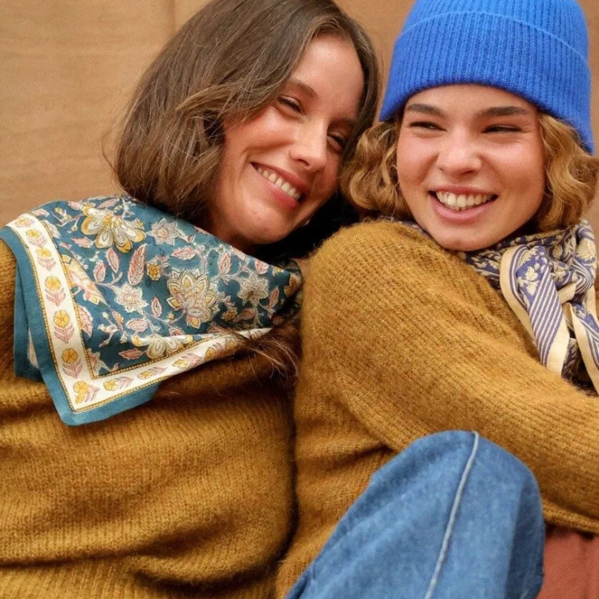 grand foulard manon bleu azur