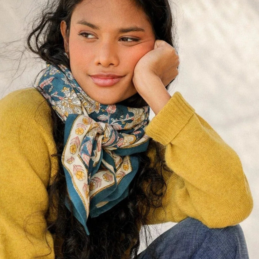 grand foulard manon bleu azur