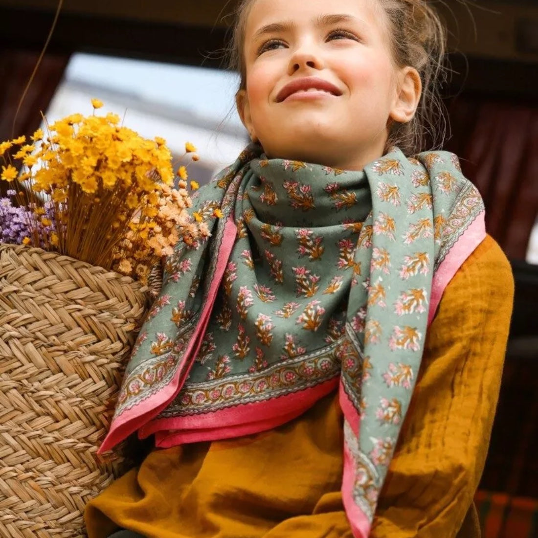 grand foulard rose et vert sauge