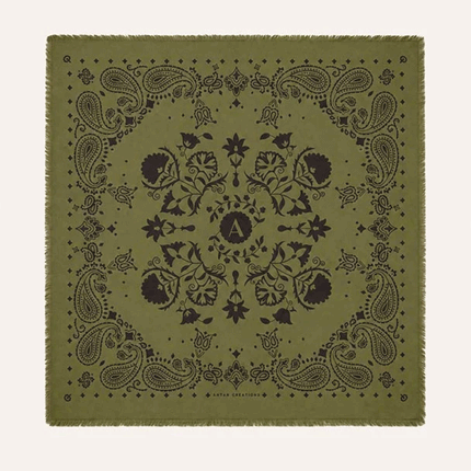 Grand foulard en laine Khaki – 100 × 100 cm