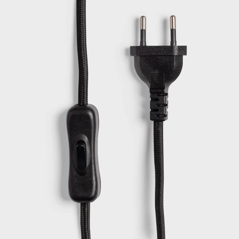 Lampe de table Phira en acier brossé – &Klevering