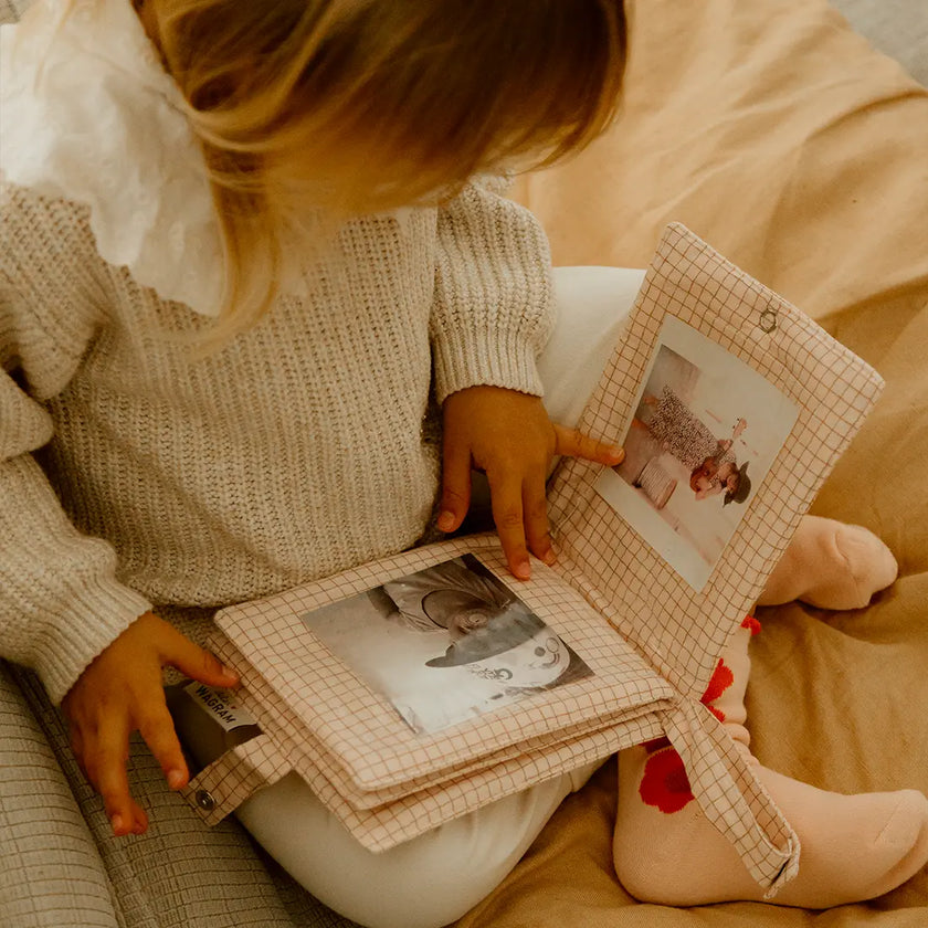 mini album photos petits carreaux