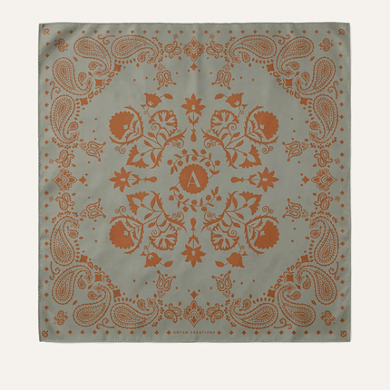 Bandana en soie Mordoré – 70 × 70 cm