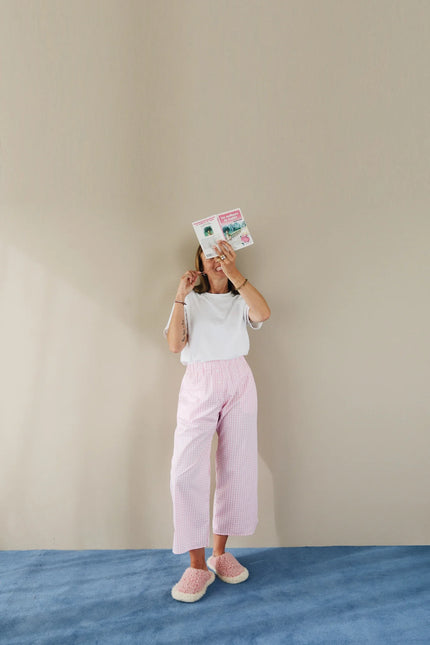 Pantalon NanyBlouses vichy rose avec boutons fleurs blanches