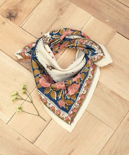 Petit foulard balkan vanille Bellemme